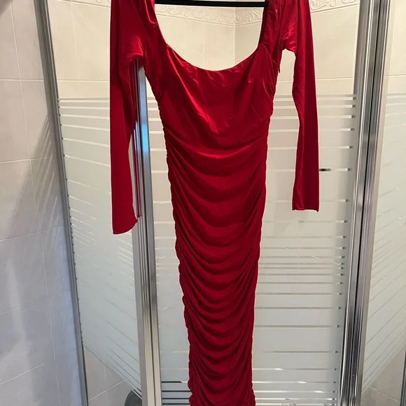 Oh Polly Red Sweetheart Long Sleeve Bodycon Dress - Picture 6 of 12